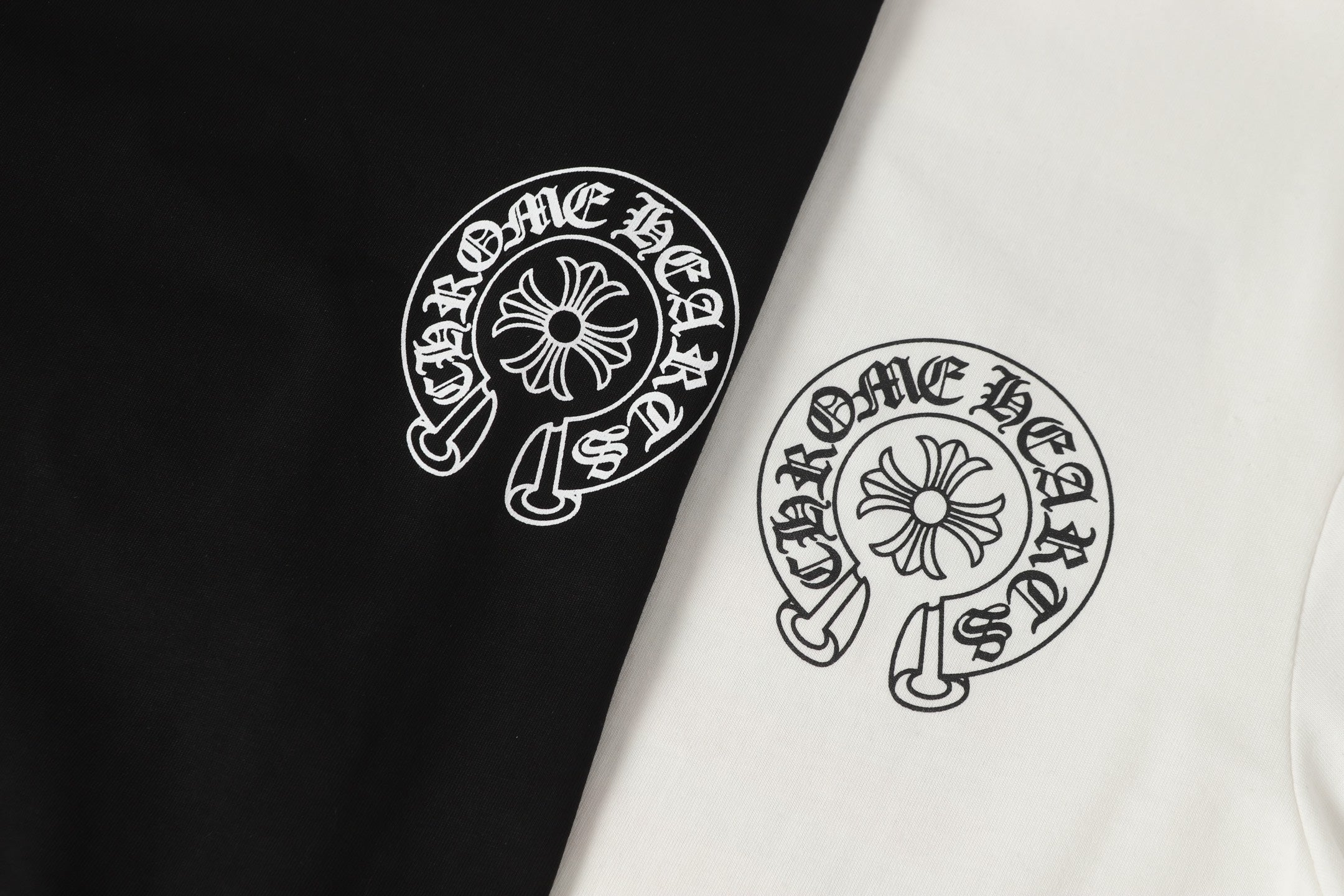 Logo Flag Long Sleeve Tee - Black White Gothic Street T-Shirt K2126
